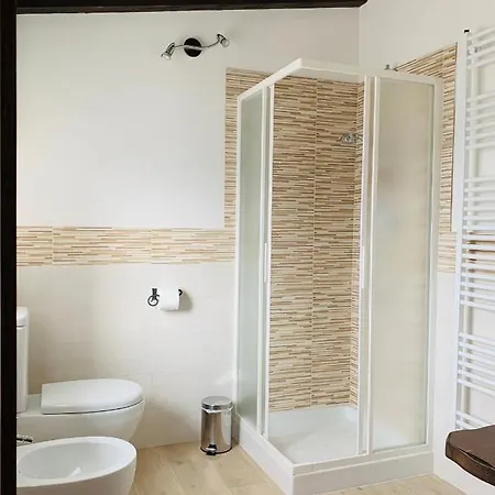 לינה וארוחת בוקר Dahu 3*