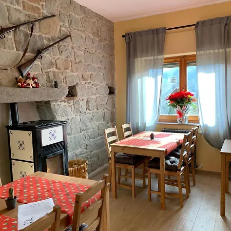 לינה וארוחת בוקר Dahu